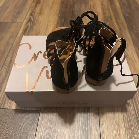 Crown Vintage - Picture 3 of 4